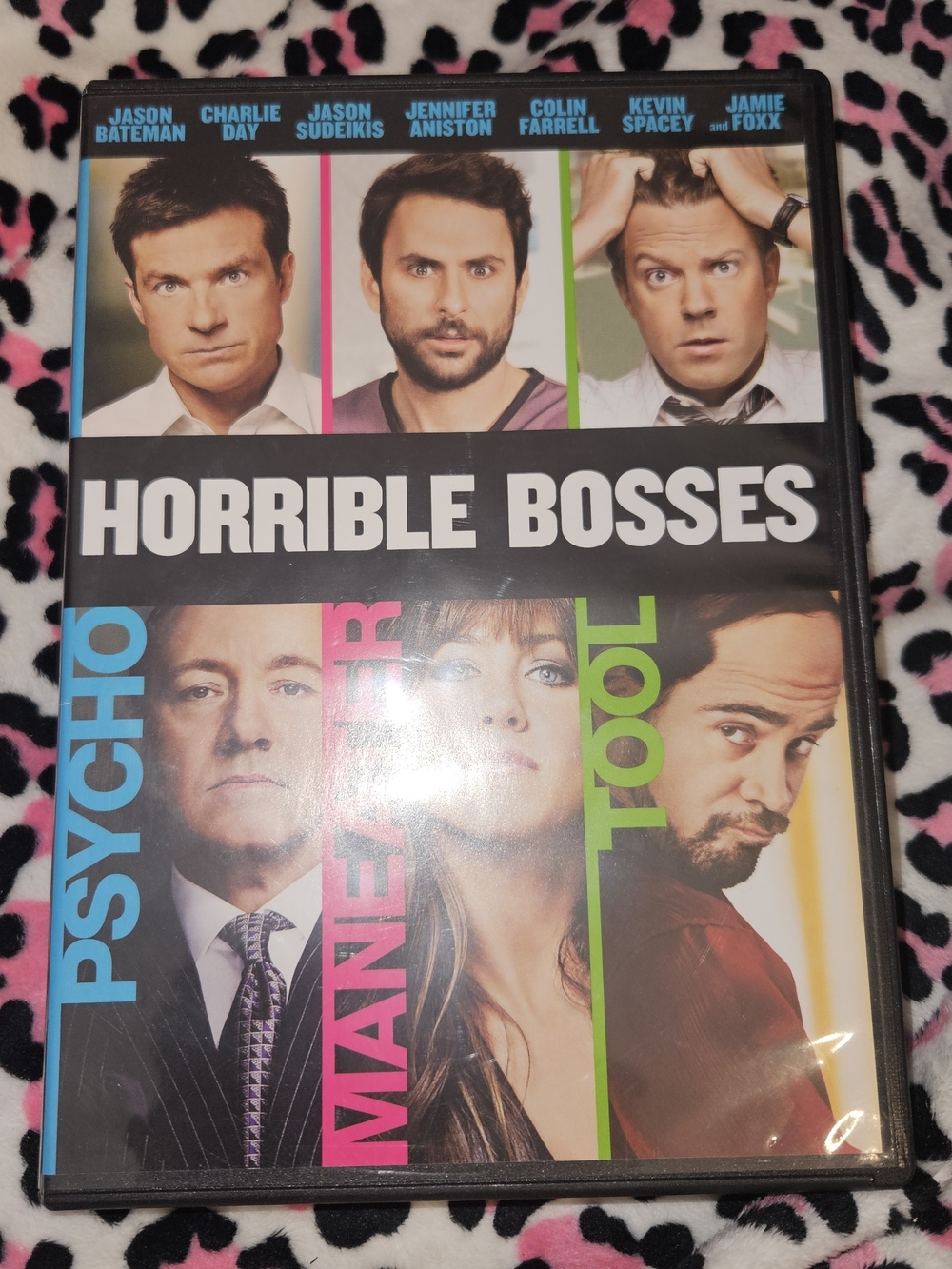 Warner Bros. Horrible Bosses – Black, Blue, Pink, Green